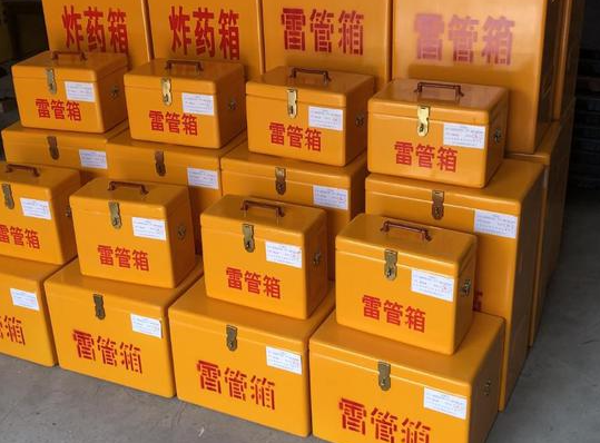 青河玻璃钢雷管箱的使用寿命一般是多少？